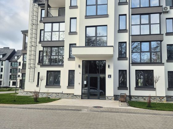 Продам 2х кімн. 93 м2 ЖК "Desna Park Residence", с.Зазим'я. Зазимье