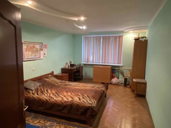 Продам двокімнатну квартиру Любимовка