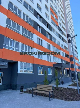 Продаж 1к квартири (перепланується у 2 к/к) 41 кв. м на вул. Озерна - фото 1