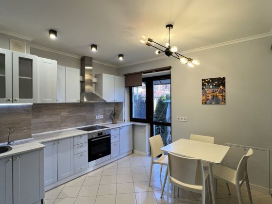 Продаж 2-кімнатної квартири у котеджному містечку “Северинівка Севериновка