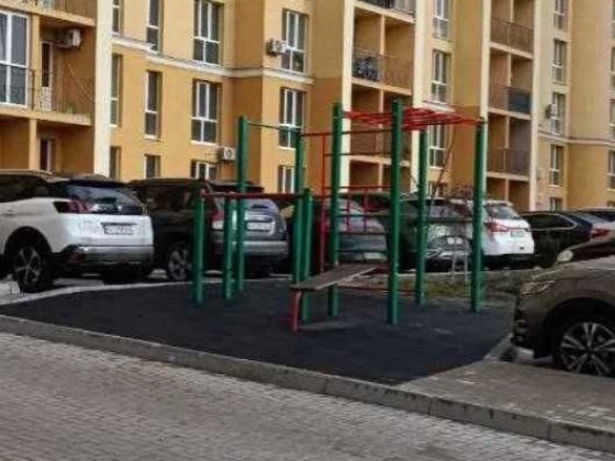 Продаж квартири з ремонтом Чайки