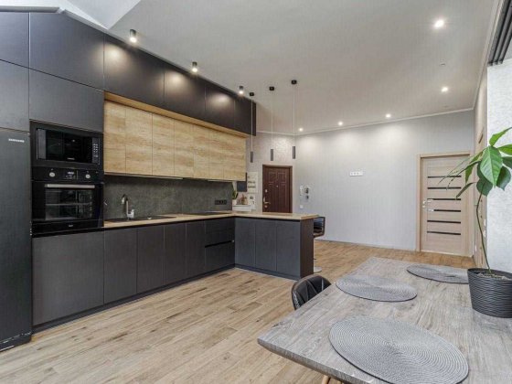 Продаж 3к квартири 98 кв. м в ЖК хотів Хотів