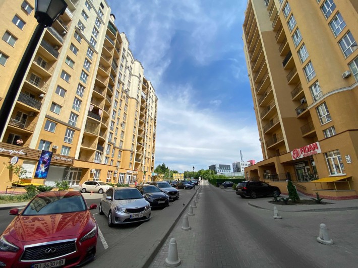 Продаж 3к квартири 88.4 кв. м на вул. Валерія Лобановського 30В Чайки - фото 1