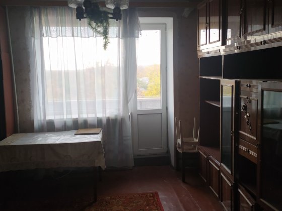 Продається трьох кімнатна квартира Гайворон