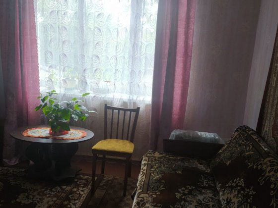 Продається  квартира трьох кімнатна Гайворон