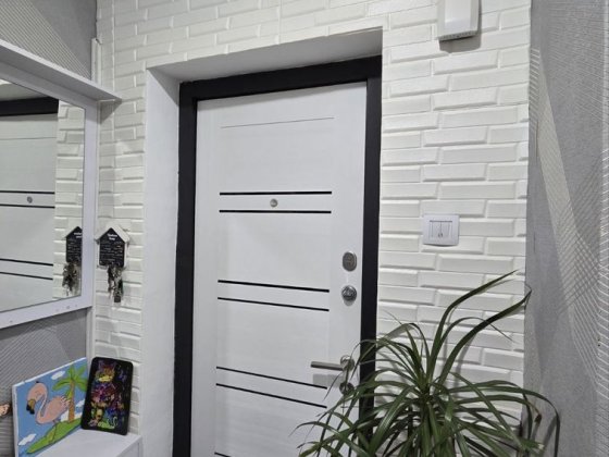 1 кімнатна квартира.Г.Жадова