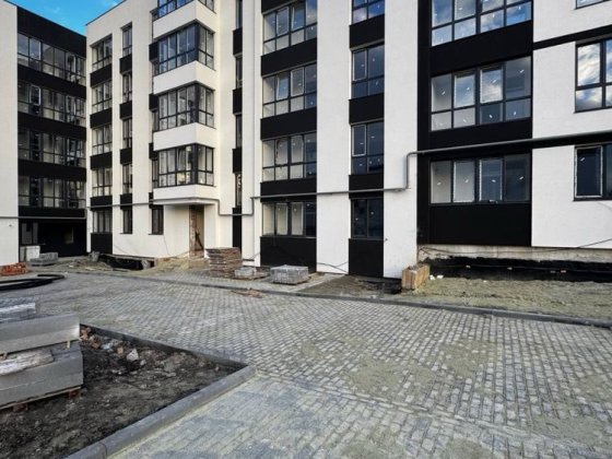 Продаж двокімнатної квартири в новобудові Солонка