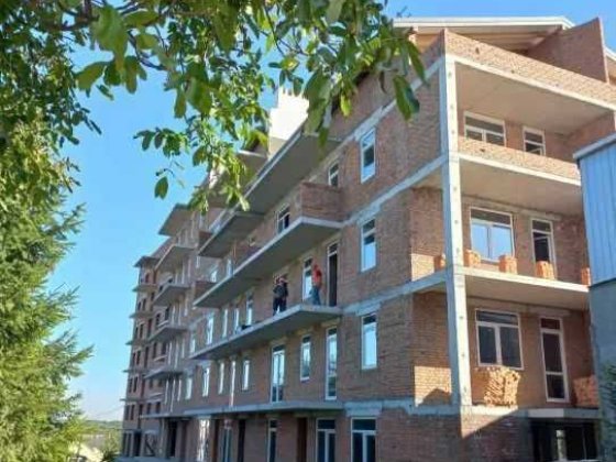 продаж  квартири  в  збудованому  будинку Винники