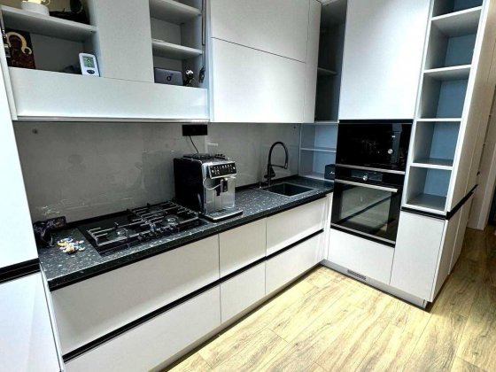 Продаж 1 кім та кухня студія квартири. Солонка вул Орлика-Новобудова Солонка