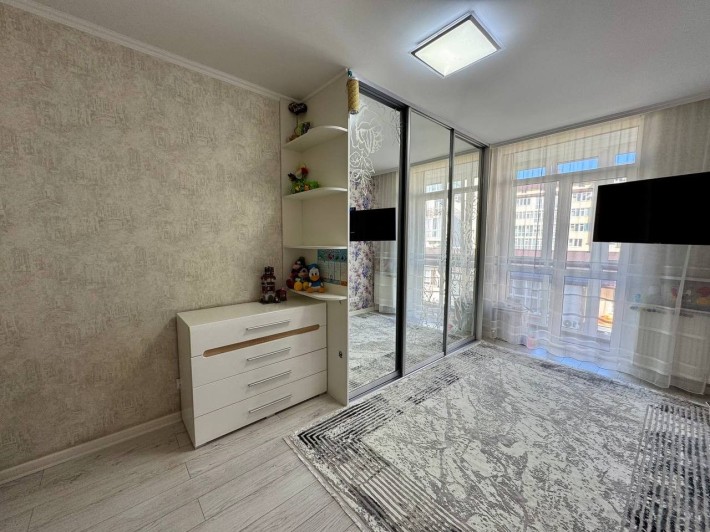 Продаж квартири з ремонтом (Солонка) - фото 1