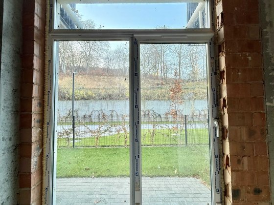 Продаж 1к квартири + власна прибудинк. територія + паркомісце + комора Винники