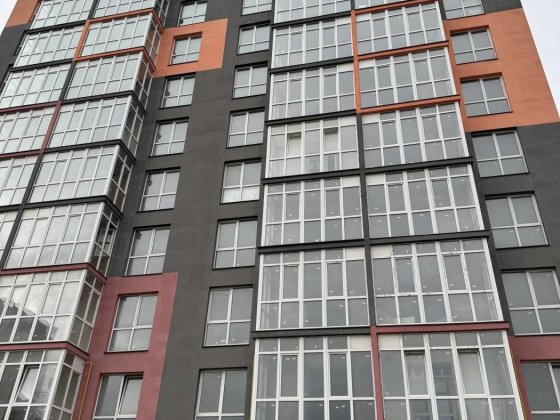 Простора однокімнатна квартира в новобудові у Винниках Винники