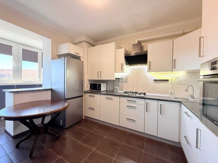 Продаж 4 кім. квартири Винники вул. Сухомлинського - фото 1