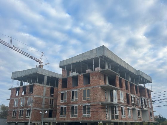 Продаж 2 кім. квартири пл. 72 м2 пов 2/5 Сокільники вул. Д.Галицького Сокольники