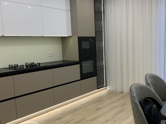 Продаж 2-кімнатної квартири з ремонтом у ЖК Contynent Style Сокільники