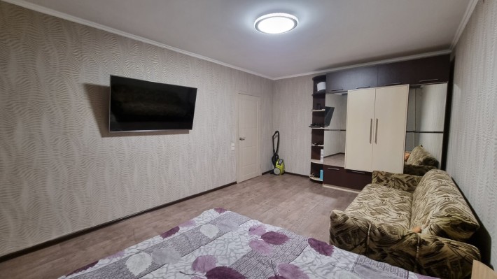 Продаж затишної 1-к квартири з ремонтом біля озера, вул. Райдужна, 29 - фото 1