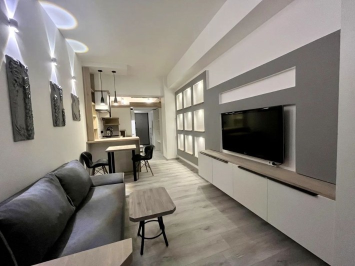 Високорентабельна інвестиція! Продаж ексклюзивної 1-кімнатної квартири в самому центрі і серці Києва - фото 1