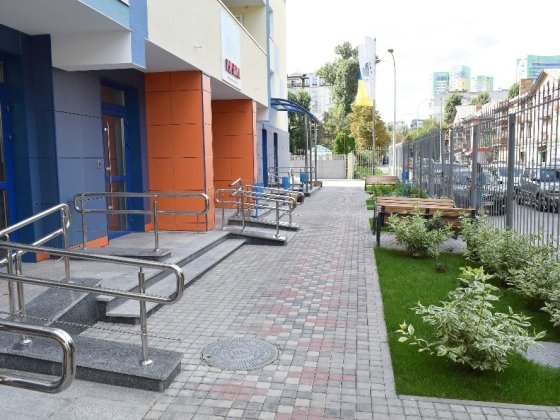 Продам 3-кімнатну квартиру вул. Пріорська 16, ЖК Вишиванка, Куренівка Киев