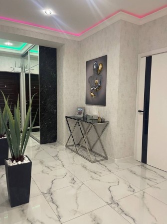 Продам 3-х комнатную квартиру - фото 1