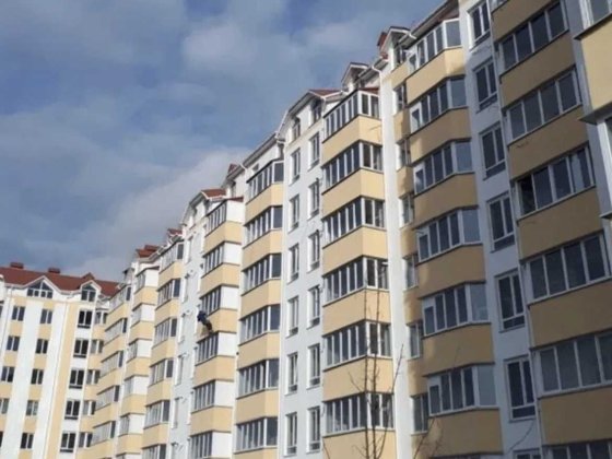 Простора квартира у мальовничому Маріїнському! Великодолинское