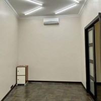 Продаж 2-к квартири 58 кв. м на вул. Кирилівська 31БПодільський район Київ