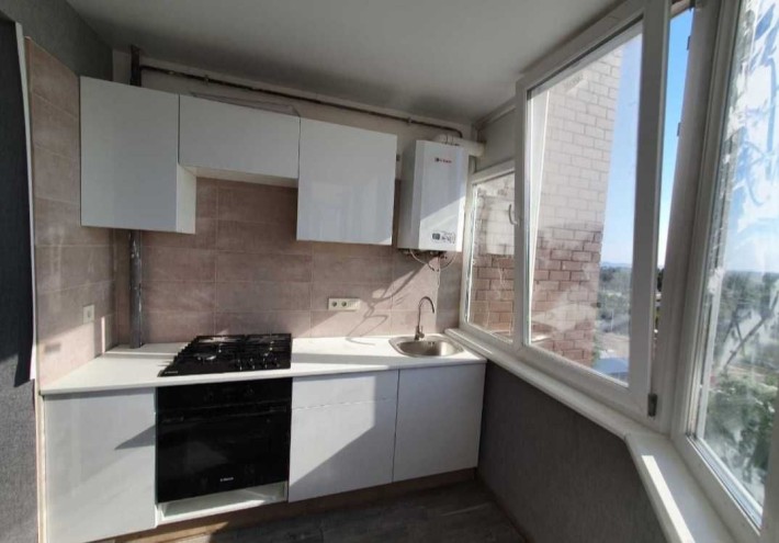 Продам 2 комнатную квартиру - фото 1