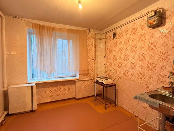 Продам в Аккарже(возле ЖК Мариинский) 3 комнатную квартиру Великодолинське