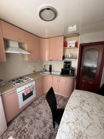 Продам 2-х комнатную квартиру на Ленпоселке ( ул. Магистпальная ) - фото 1