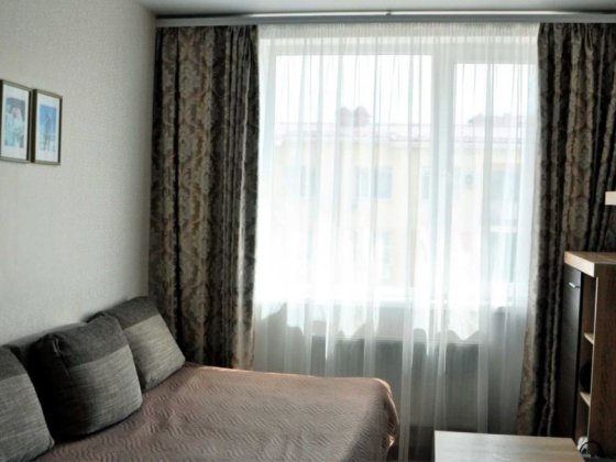 7-небо 1-комн квартира с ремонтом Авангард