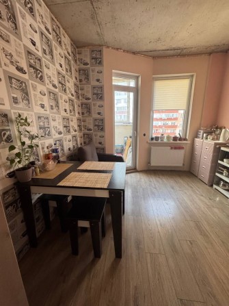 Радужный. 42 м Начат ремонт. 5 этаж. - фото 1