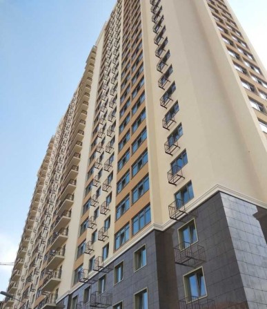 Продам 3 комн. кв., новый дом, жк 30-я Жемчужина, ул. Ак. Сахарова - фото 1