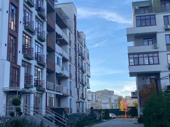 Продам квартиру на Котовського в зданому ЖК"Smart Siti" ! Крыжановка