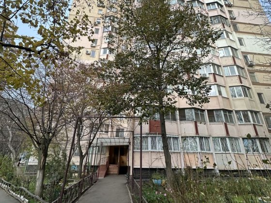 Однокімнатна квартира в сотовому проекті в Крижанівці Крижанівка