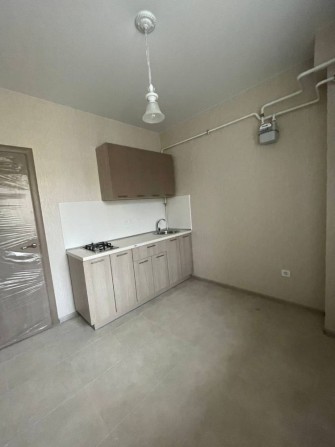 Продам НОВУЮ однокомнатную ЖК 7 Небо! Дом сдан! Цена супер! - фото 1