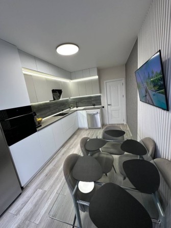 Продам 2 комнатную квартиру ЖК Артвиль - фото 1