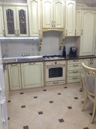 Продам простору двокімнатну квартиру в центрі Овідіополя (237-677) - фото 1