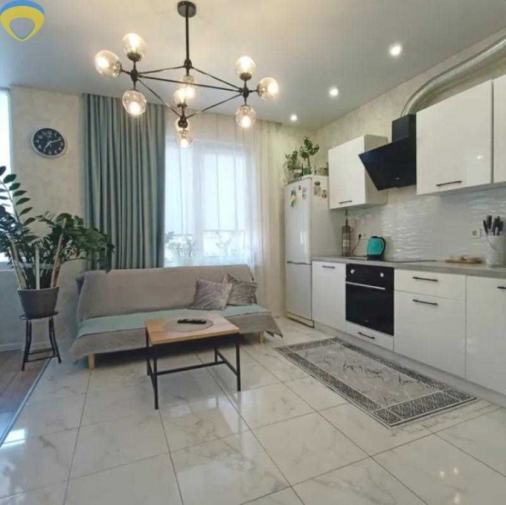 Продам стильну 1-кімнатну квартиру в ЖК «Райдужний» - фото 1