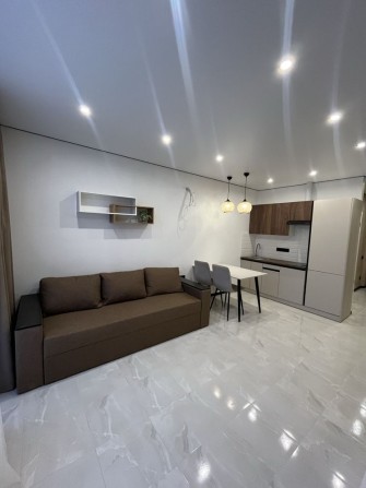 Продам свою студию Акварель 8 - фото 1