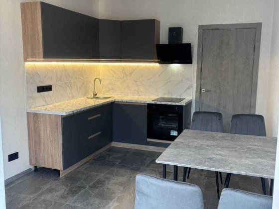 ПРОДАМ 2-кімнатну квартиру з НОВИМ ремонтом в новобудові на Таїрова Лиманка