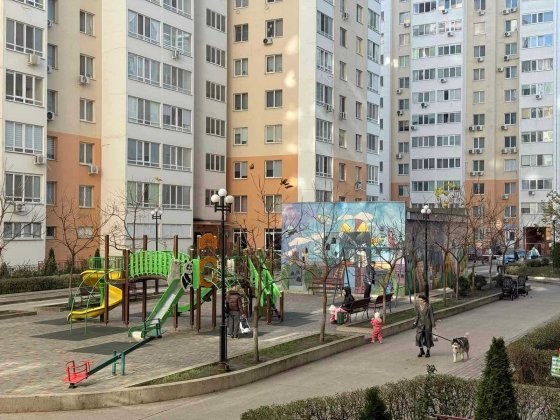 Продам квартиру в Радужном-2 Лиманка