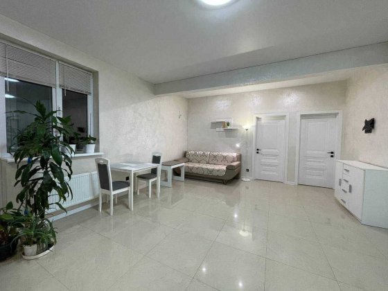 2-х ком. малоквартирный дом, над квартирой мансарда!Червонный Хутор Лиманка