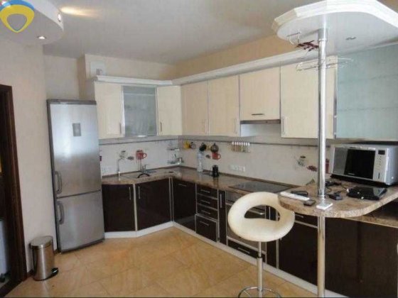 ПРОДАМ простору двокімнатну квартиру в новому будинку на Таїрова Лиманка