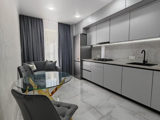 Продам 1 комнатную с евроремонтом  Акварель- 2 Таирово. Лиманка