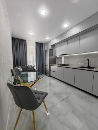 Продам 1 комнатную с евроремонтом  Акварель- 2 Таирово. - фото 1