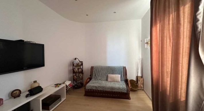 2кім. 5 Перлина на середньому поверсі. З ремонтом 83 м2. Києвський р-н - фото 1