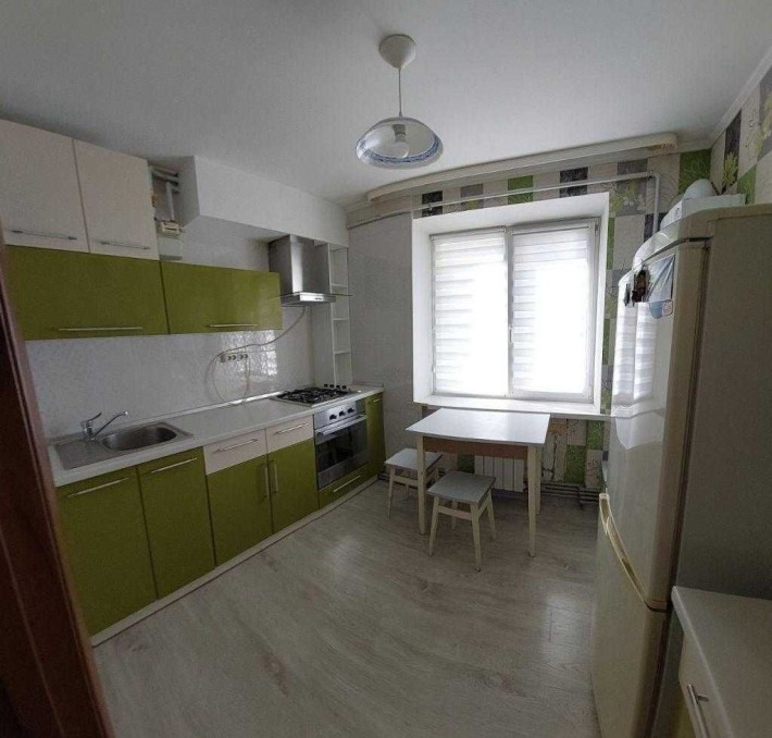 У продажу двокімнатна квартира - фото 1