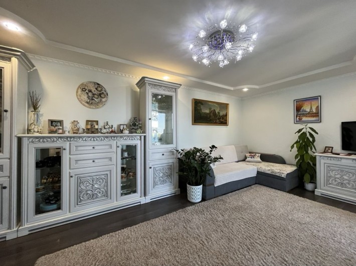 Продаж 2 кім і/о є/р цегла вул.Стуса(кемпінг) - фото 1