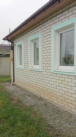 продам добротную,кирпичную половину дома в центре пос. Васищево - фото 1