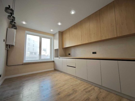 Продам новобудову з ремонтом ЖК Авіла Голд, топ ціна!  ід: 41551 Лісові Гринівці