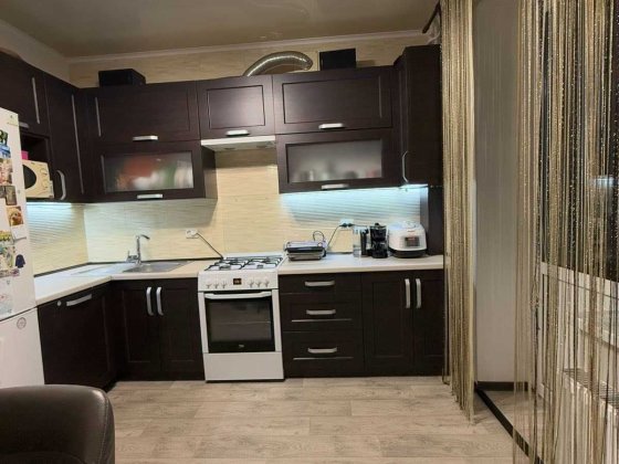 Світла та комфортна 1-кімнатна квартира у самому серці Озерної Лісові Гринівці